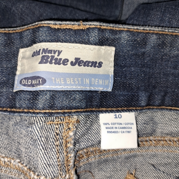 Old Navy Low Rise Jeans - Picture 4 of 8